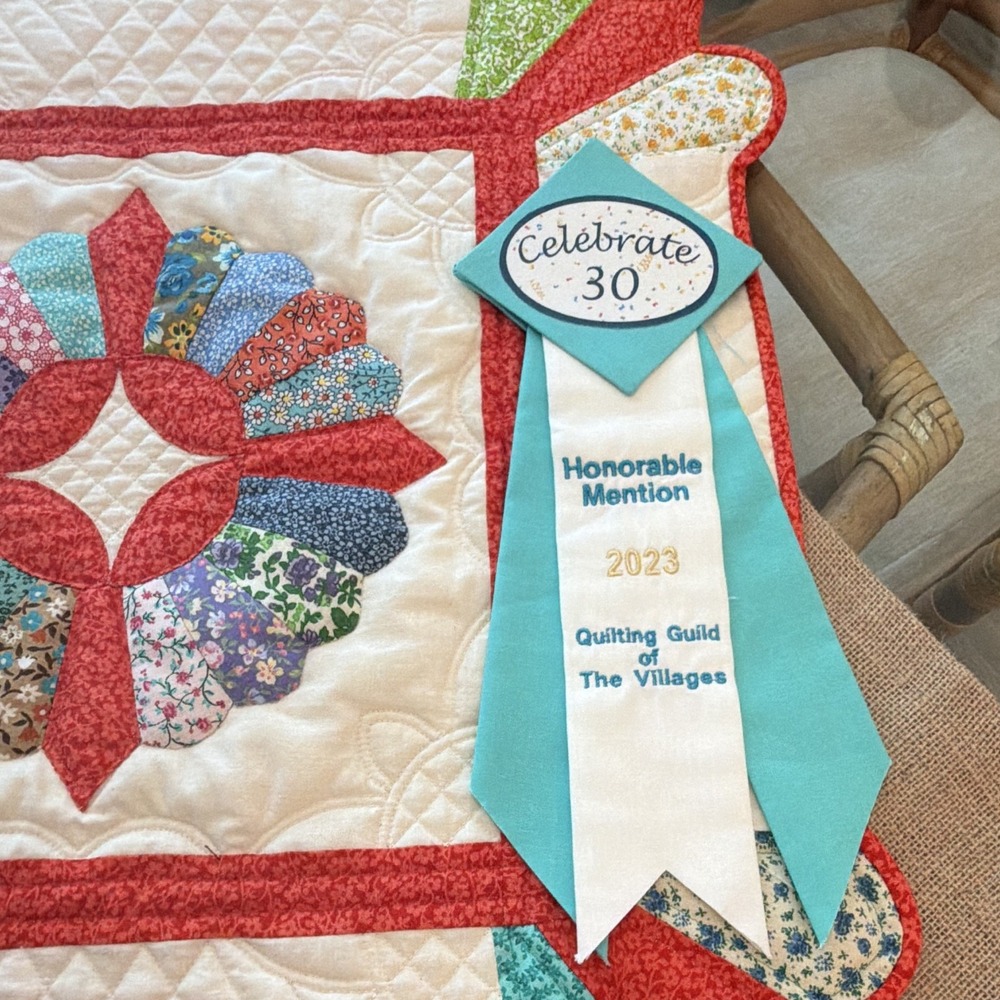 Handmade Quilted Patchwork Floral Table Runner Red White Multi Dresden Plate - Picture 3 of 14